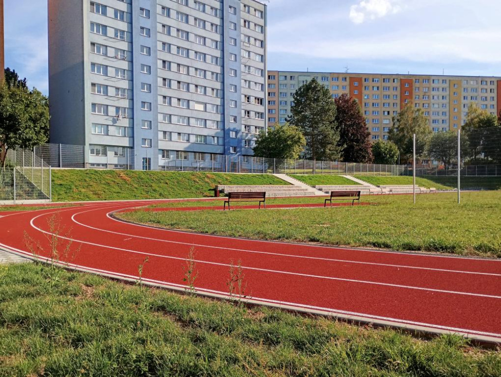 Víceúčelové sportoviště při ZŠ Srbská